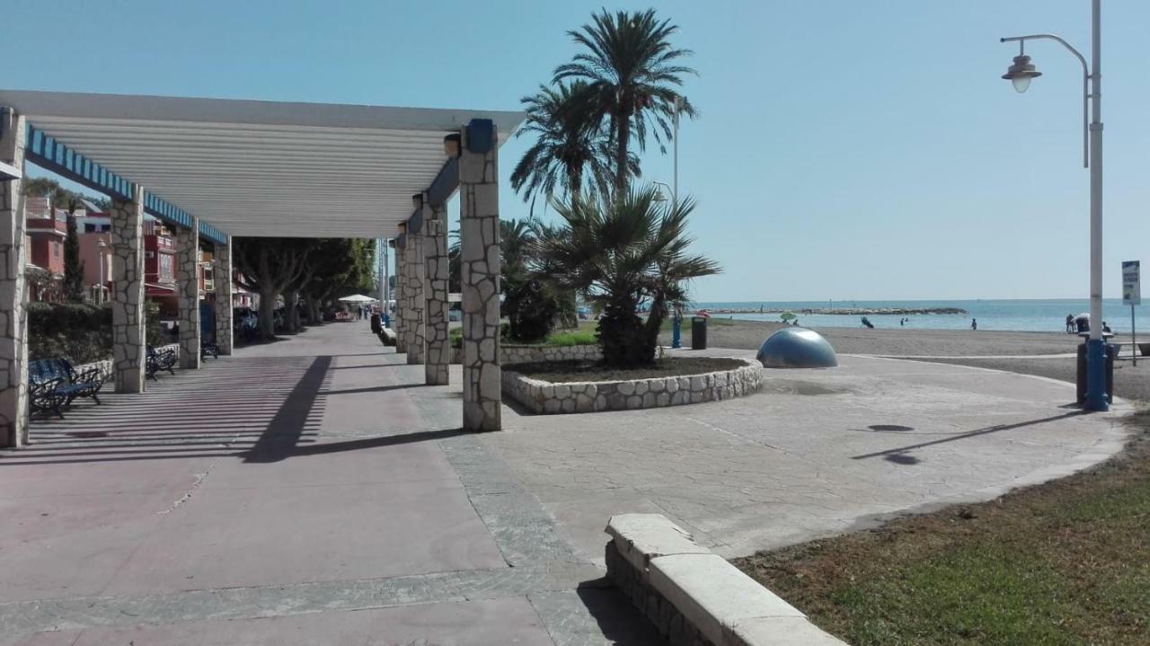 Apartamentos Angelita Plaza Beach مالقة المظهر الخارجي الصورة